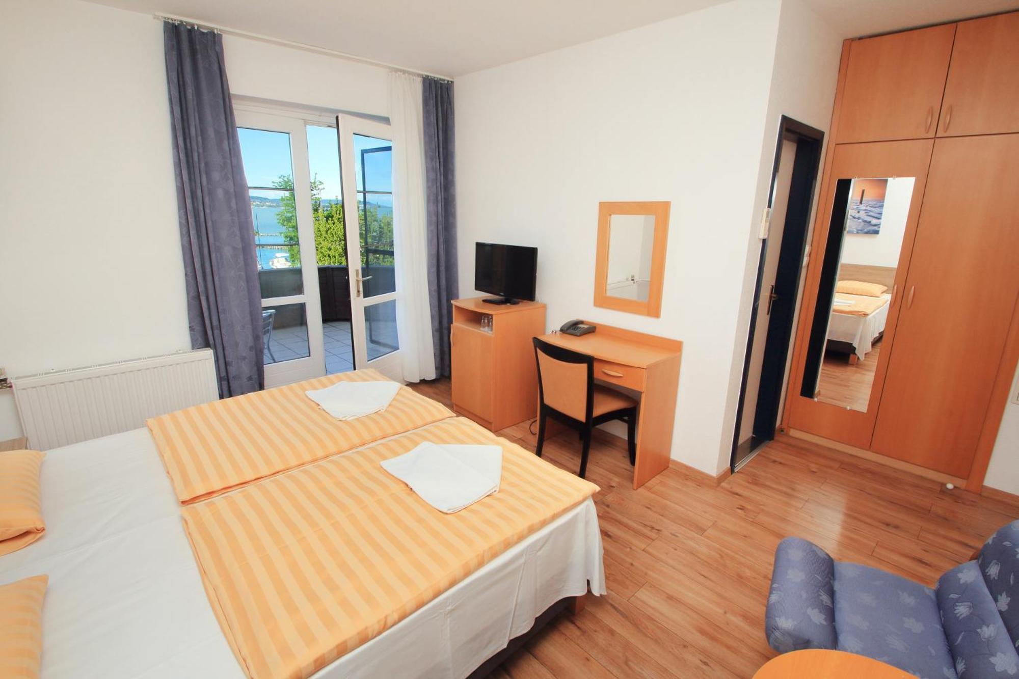 Aquilo Hotel Panorama Tihany Ngoại thất bức ảnh