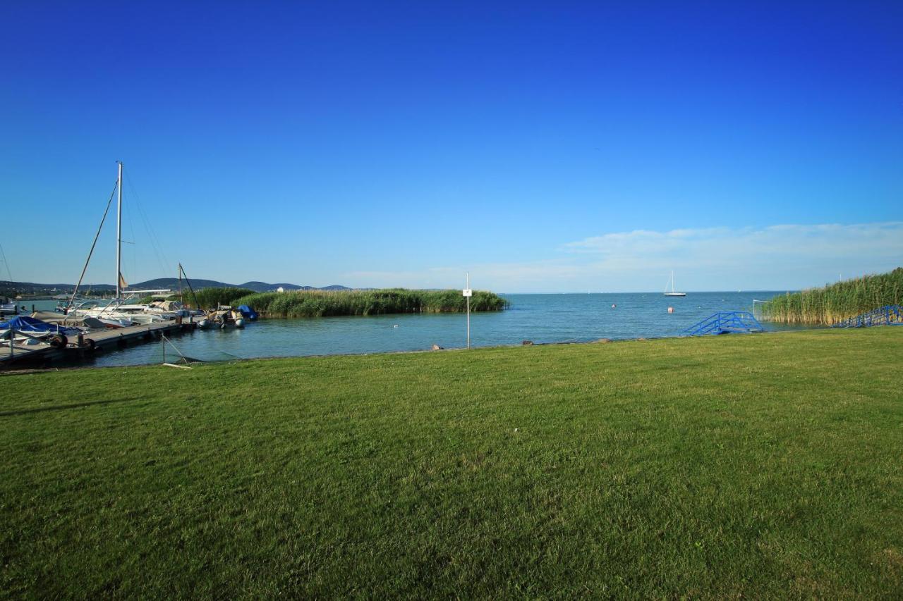 Aquilo Hotel Panorama Tihany Ngoại thất bức ảnh