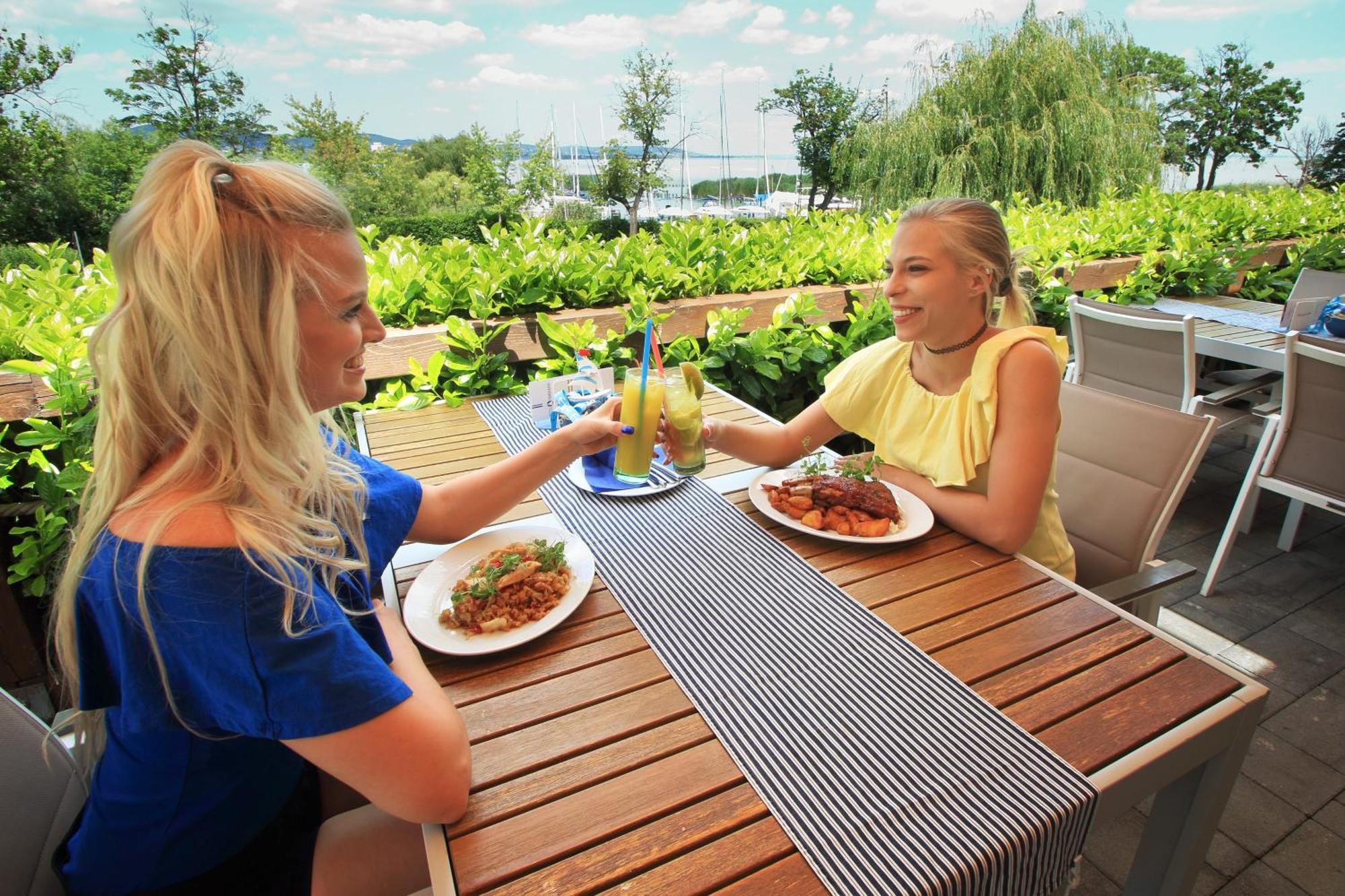 Aquilo Hotel Panorama Tihany Ngoại thất bức ảnh