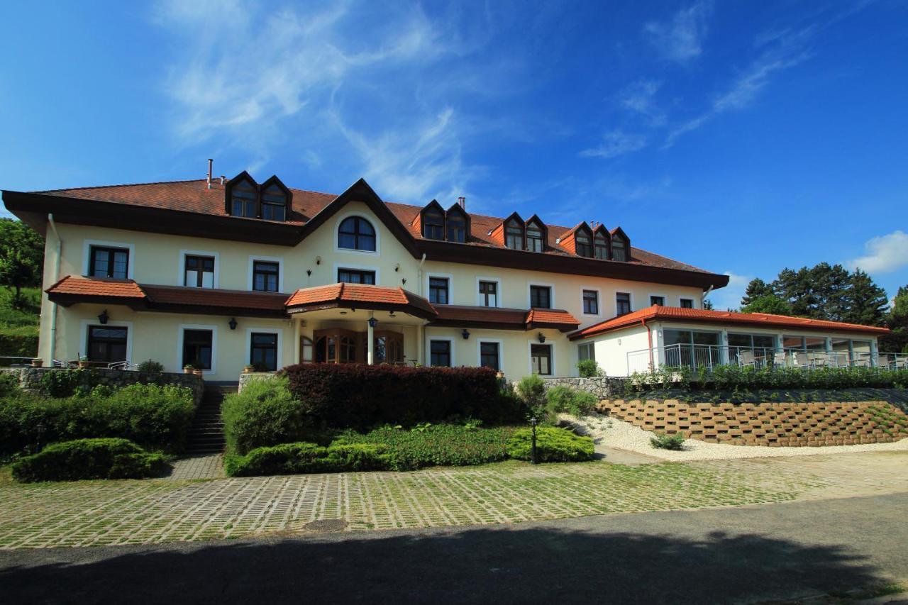 Aquilo Hotel Panorama Tihany Ngoại thất bức ảnh